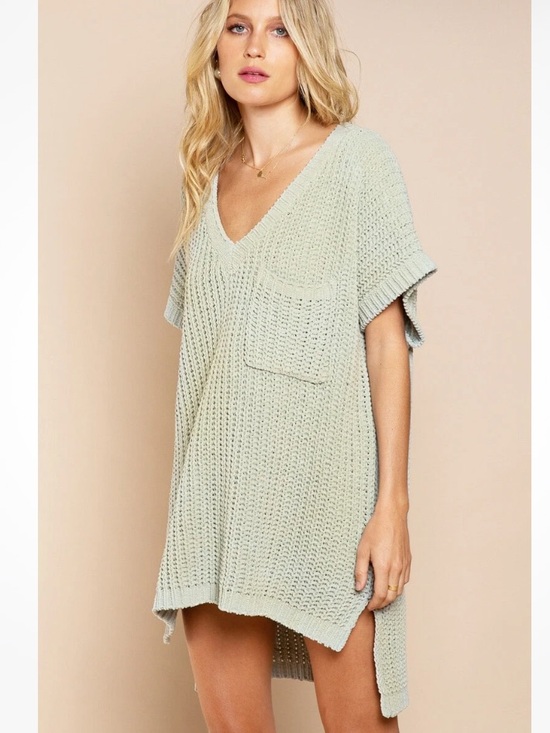 POL Sweaters - POL Clothing Womens Short Sleeve V-Neckline Knit Sweater Size Small Sage